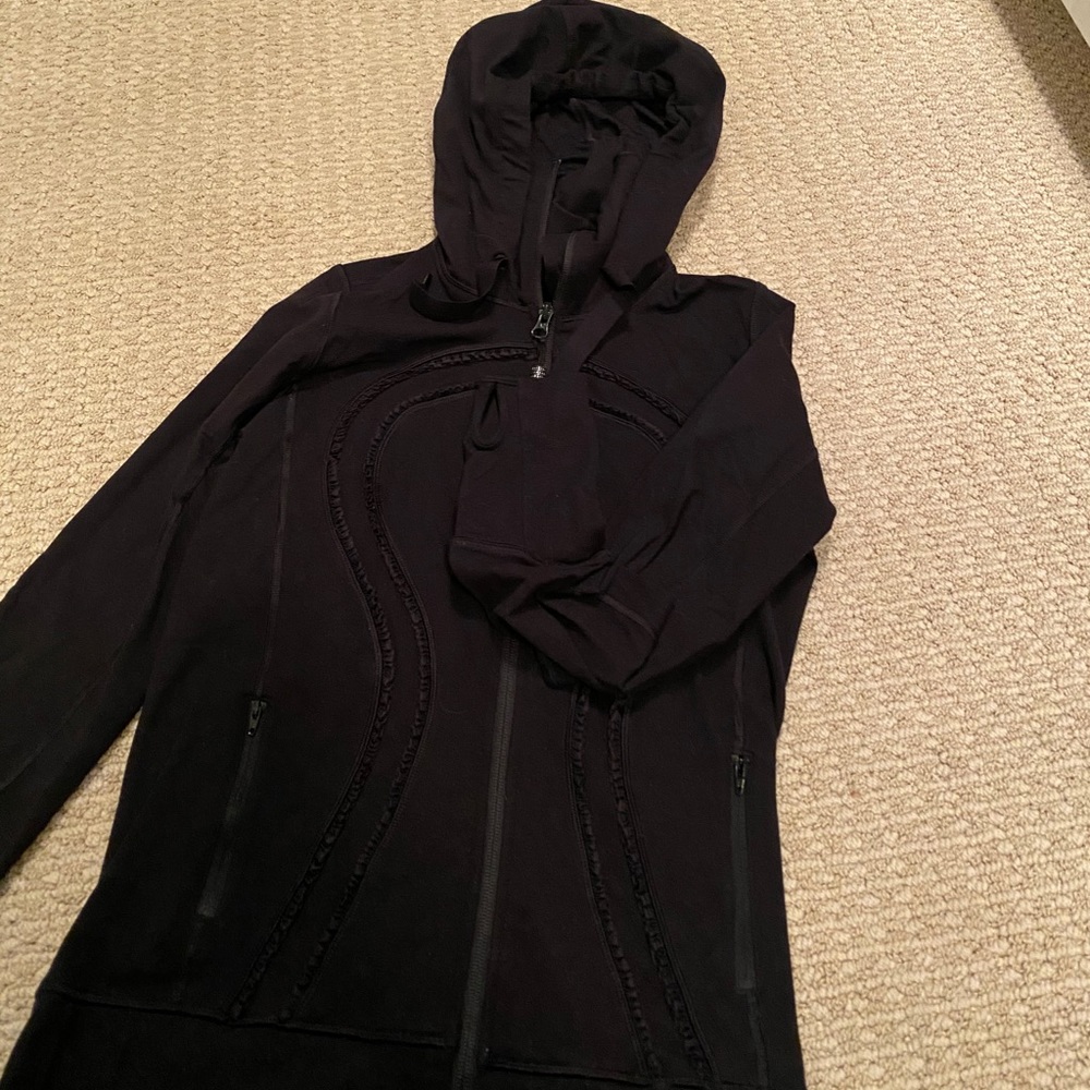 Ruffle lightweight scuba